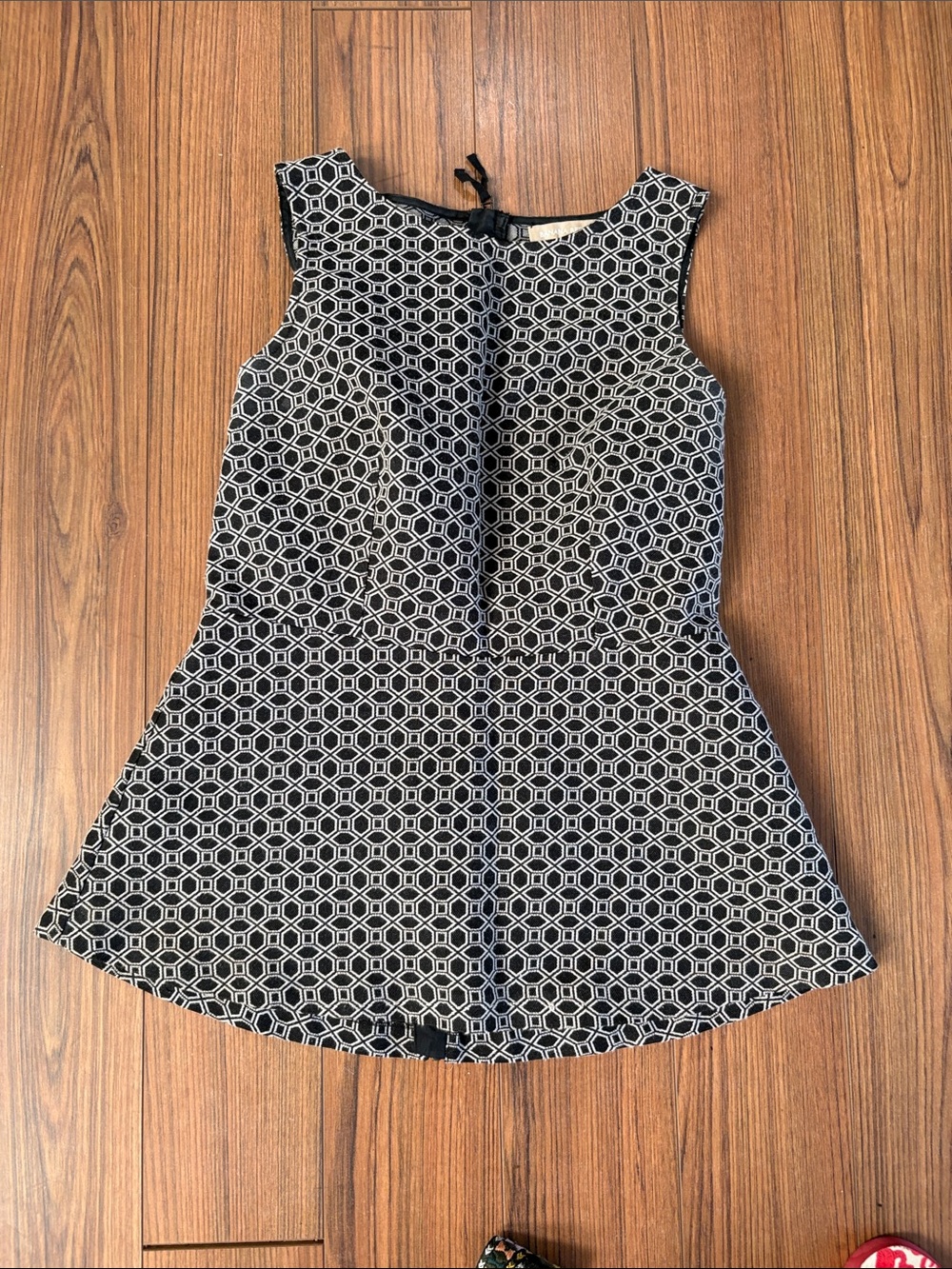 Banana Republic Black & White Geometric Peplum Top